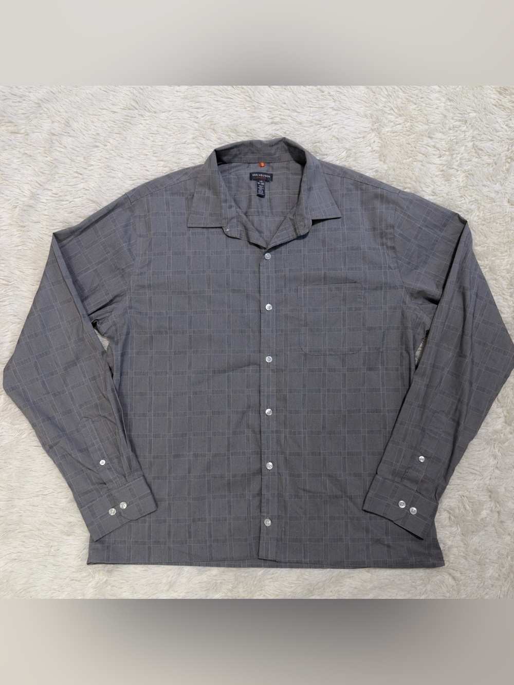Van Heusen Men's Gray Plaid Long Sleeve Button Down Shirt Size Large